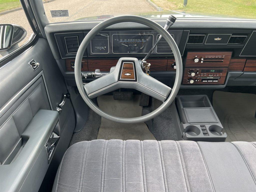 Chevrolet Caprice 1987 5.0 V8 (45)