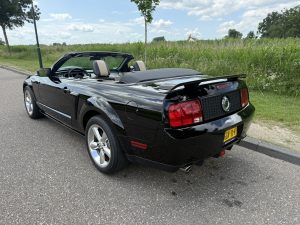 2007 Mustang GT California Special Covertible (12)